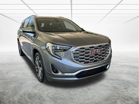 Used 2018 GMC Terrain Denali w/ Advanced Safety Package FWD image 2