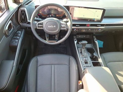 Used 2025 Kia Sorento S w/ Panoramic Sunroof Package image 11