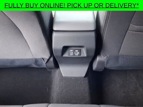 Used 2026 Subaru Crosstrek 2.0i Premium image 18