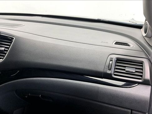 Used 2021 Honda Pilot Touring image 16