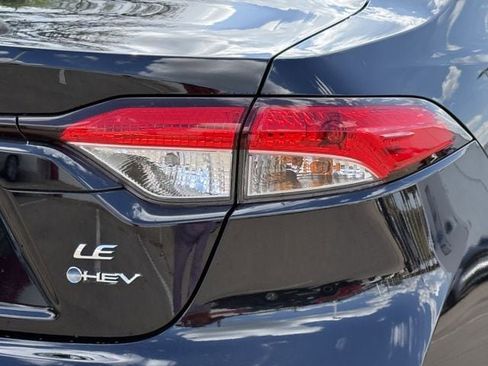 Used 2025 Toyota Corolla LE image 7