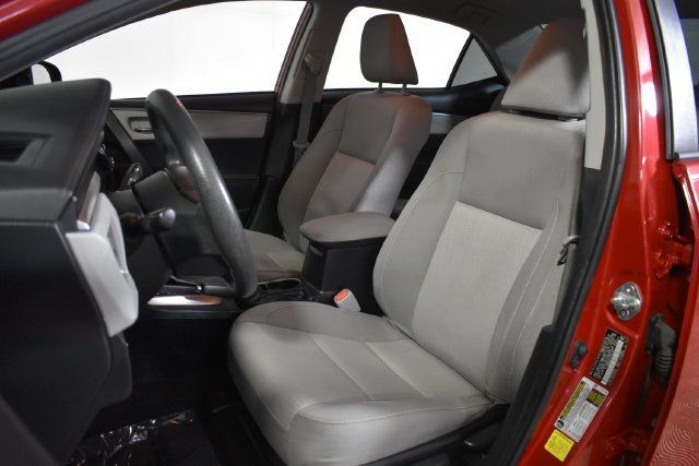 Used 2014 Toyota Corolla LE FWD image 9