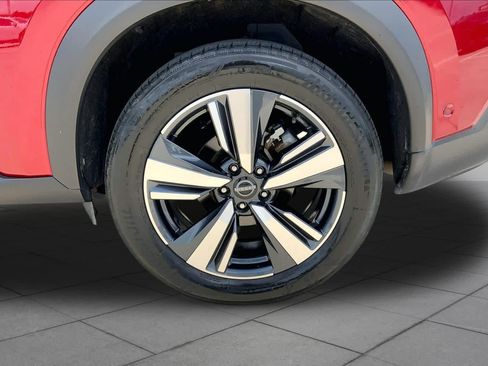 Used 2023 Nissan Rogue SL w/ SL Premium Package FWD image 11