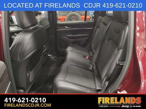 New 2026 Jeep Grand Cherokee Altitude AWD/4WD image 15