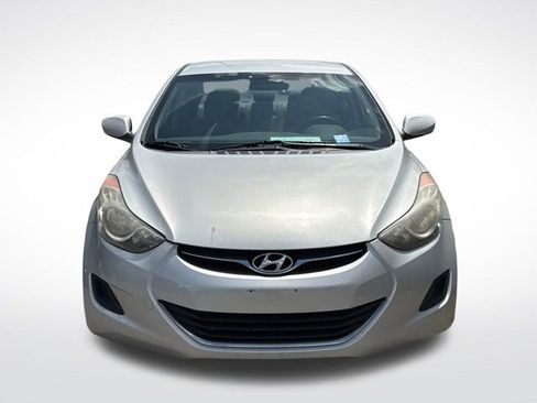 Used 2012 Hyundai Elantra GLS FWD image 10