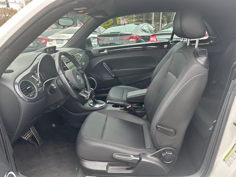 Used 2014 Volkswagen Beetle R-Line image 6