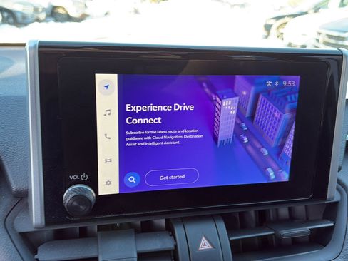 Used 2024 Toyota RAV4 SE image 14