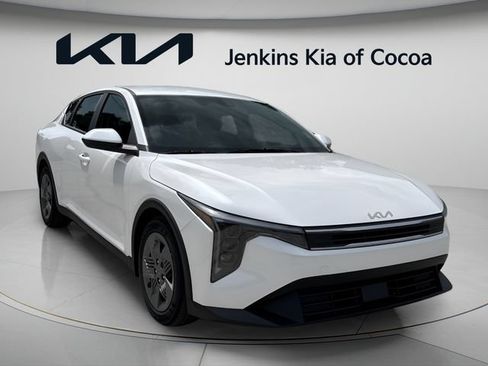 New 2026 Kia K4 FWD image 2