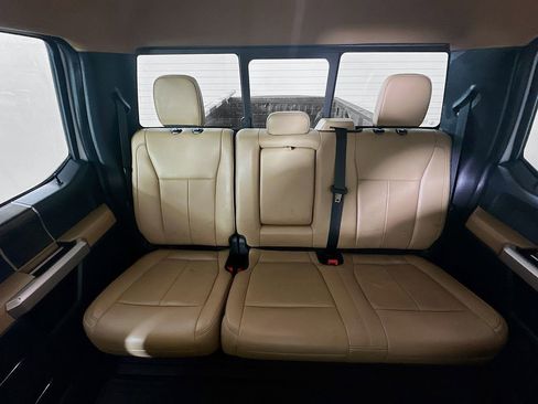 Used 2022 Ford F250 Lariat w/ Chrome Package image 13