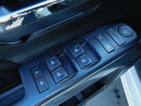 Used 2015 Chevrolet Silverado 2500 LT image 25
