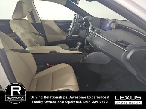 Used 2020 Lexus ES 350 w/ Premium Package FWD image 5
