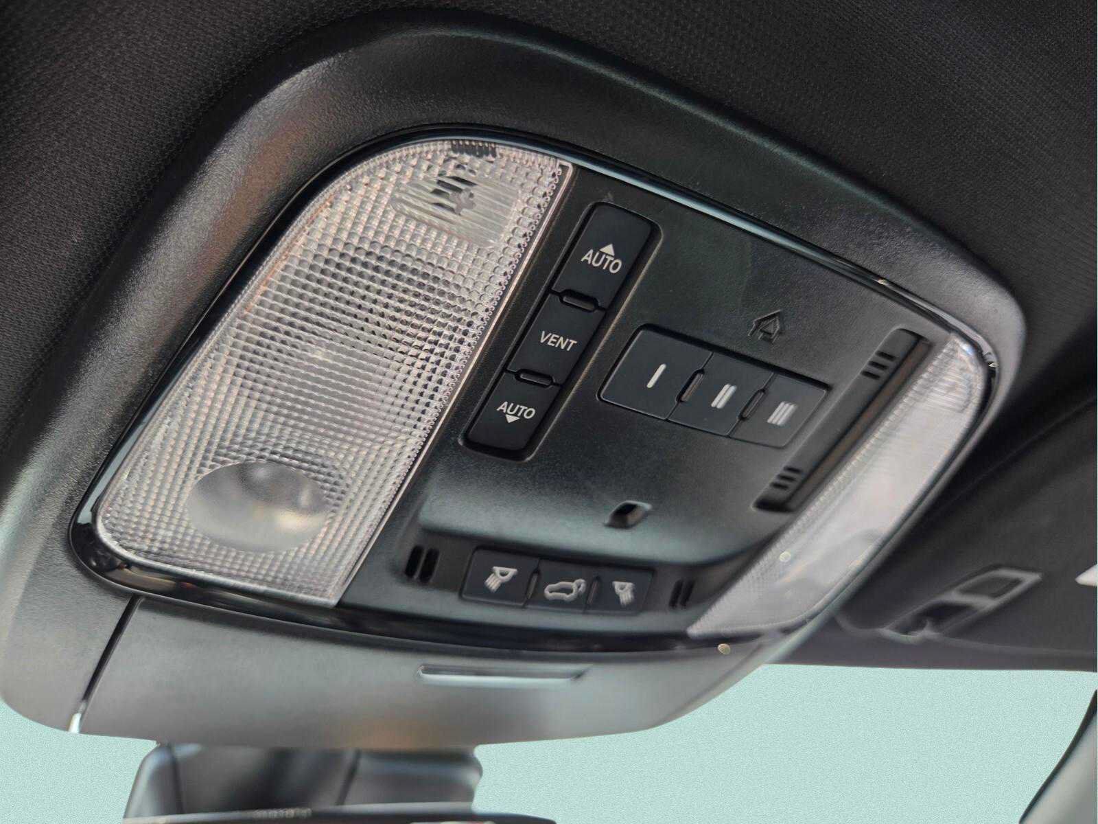 Used 2024 Dodge Durango GT AWD/4WD image 35
