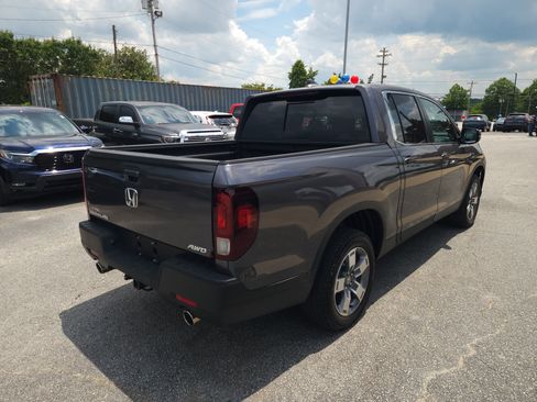 Certified 2023 Honda Ridgeline RTL image 4