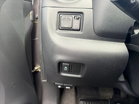 Used 2017 Nissan Versa S Plus FWD image 13