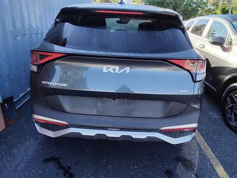 Used 2023 Kia Sportage LX AWD/4WD image 12