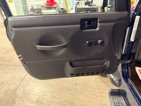 Used 2001 Jeep Wrangler Sport image 33