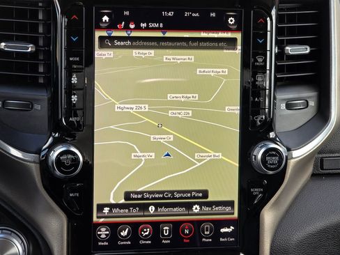 Used 2019 RAM 1500 Laramie image 8