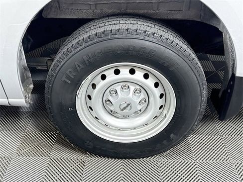 Used 2021 Nissan NV 3500 S image 4