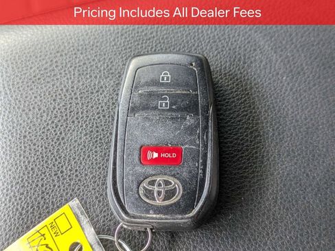Used 2024 Toyota Tacoma TRD Sport w/ TRD Sport Upgrade Package RWD image 31