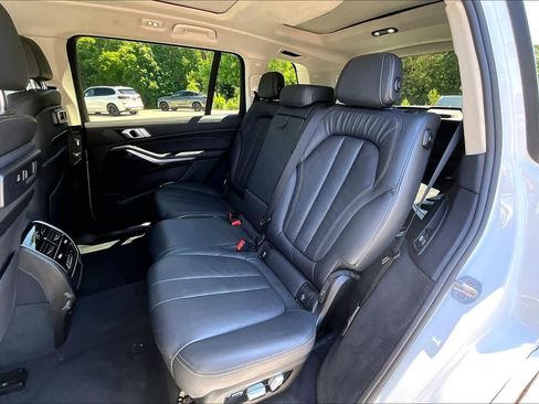 Used 2019 BMW X7 xDrive40i w/ Cold Weather Package AWD/4WD image 21