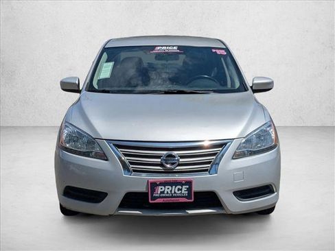 Used 2015 Nissan Sentra SV FWD image 2