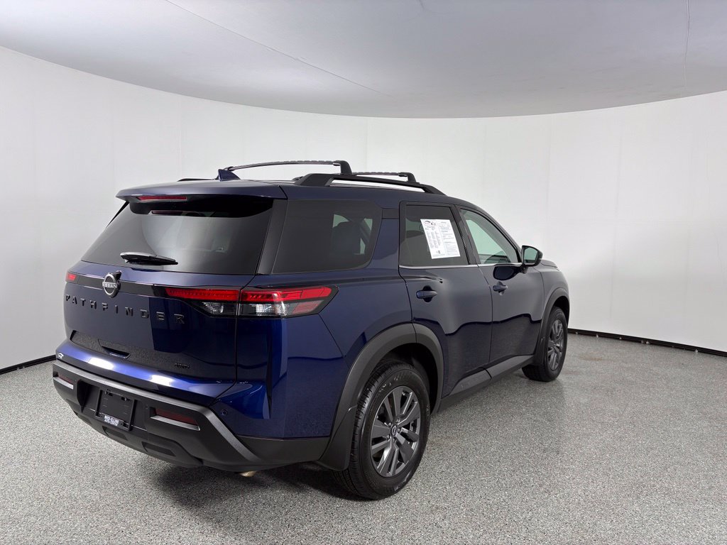 Used 2025 Nissan Pathfinder SV w/ Black Appearance Package AWD/4WD image 7