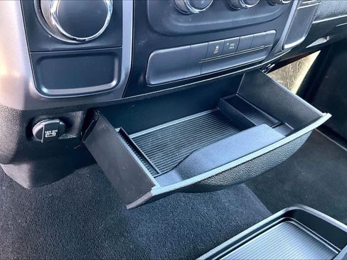 Used 2022 RAM 1500 Classic SLT RWD image 64