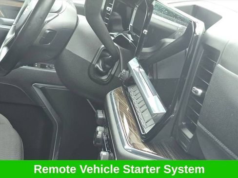 Used 2025 Chevrolet Silverado 1500 LT AWD/4WD image 21