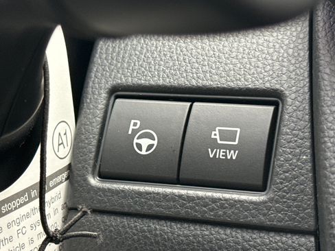 New 2026 Toyota Prius Plug-In Hybrid FWD image 25