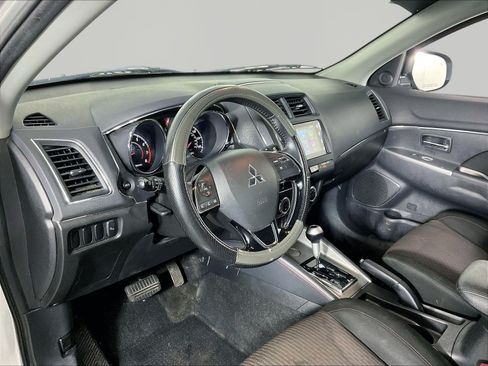 Used 2019 Mitsubishi Outlander Sport SE FWD image 16