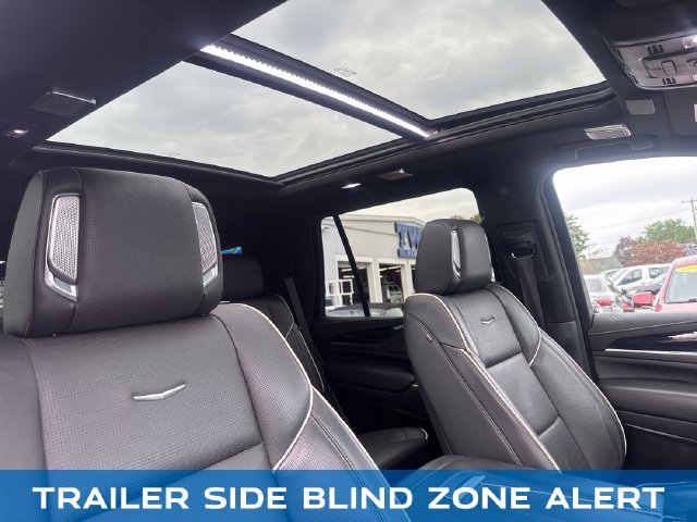 Used 2021 Cadillac Escalade Sport w/ Driver Assist Tech Package AWD/4WD image 41