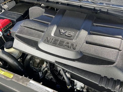 Used 2022 Nissan Titan Platinum Reserve w/ Moonroof Package image 36