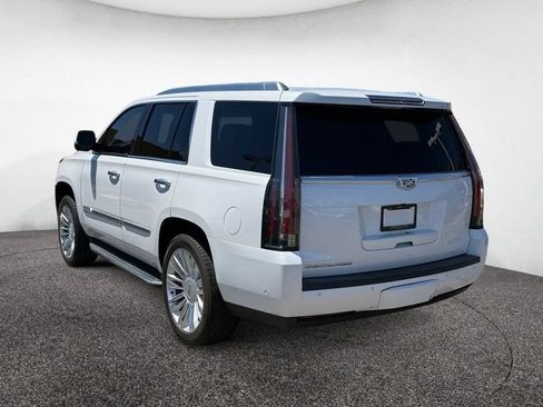 Used 2019 Cadillac Escalade 2WD image 3