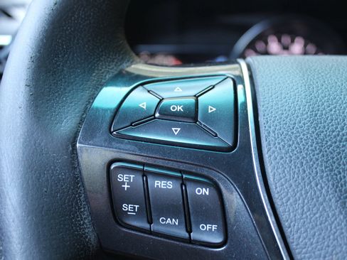Used 2016 Ford Explorer Limited AWD/4WD image 28