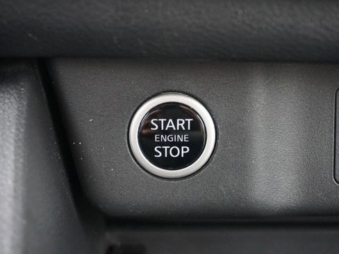 Used 2023 Nissan Rogue SV w/ SV Premium B Package image 15