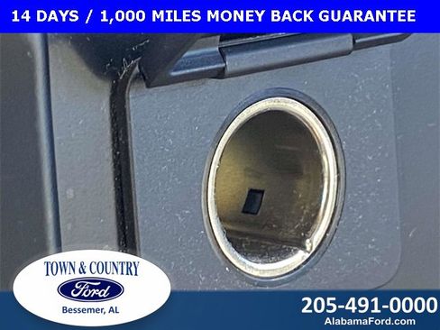 Certified 2024 Ford Expedition XLT image 26