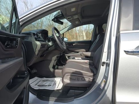 Used 2024 Honda Odyssey Touring image 10