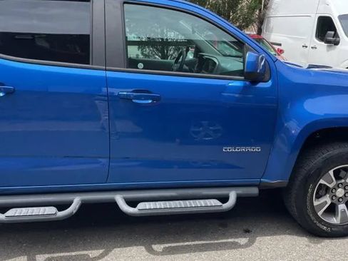 Used 2018 Chevrolet Colorado Z71 AWD/4WD image 14