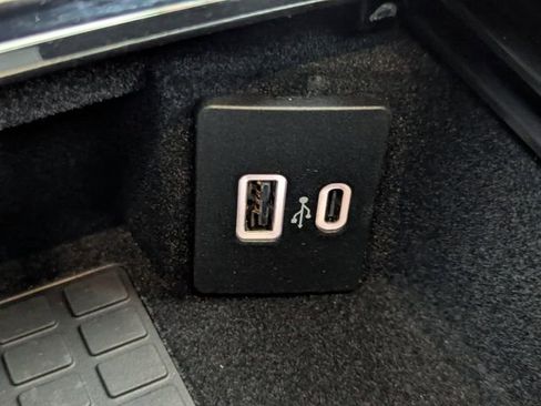 New 2026 Lincoln Corsair Premiere image 21