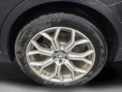 Used 2020 BMW X7 xDrive40i w/ Premium Package image 11