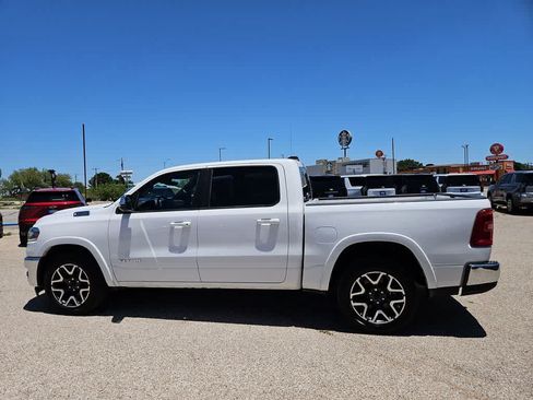 Used 2025 RAM 1500 Laramie AWD/4WD image 5