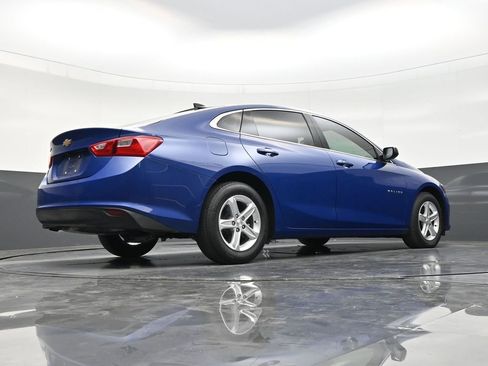 Used 2023 Chevrolet Malibu LS FWD image 25