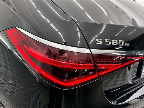 Used 2026 Mercedes-Benz S 580e 4MATIC Sedan image 27