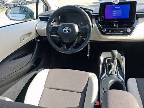 Used 2023 Toyota Corolla LE FWD image 8