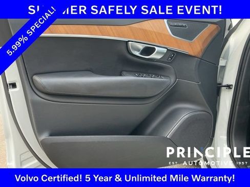 Certified 2024 Volvo XC90 B5 Plus AWD/4WD image 27