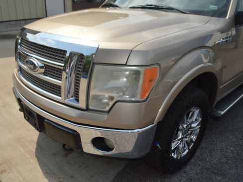 Used 2011 Ford F150 Lariat w/ Lariat Plus Pkg AWD/4WD image 3