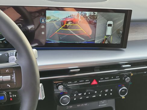 New 2026 Hyundai Ioniq 9 Limited image 9