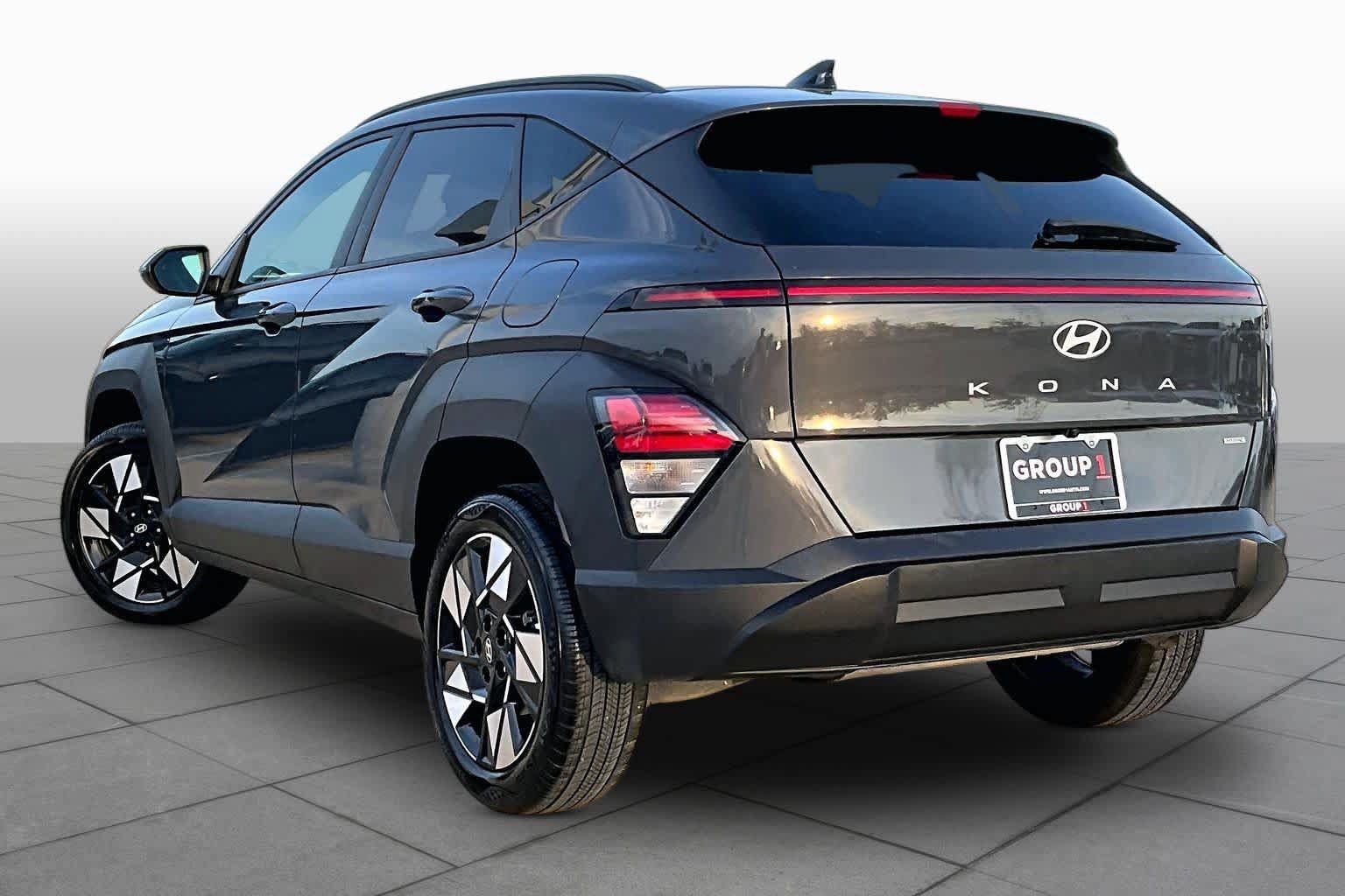 Certified 2024 Hyundai Kona SEL AWD/4WD image 11
