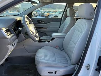 Used 2019 GMC Acadia SLE w/ LPO, Floor Liner Package video 2