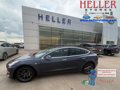 Used 2019 Tesla Model 3 Standard Range Plus RWD image 1